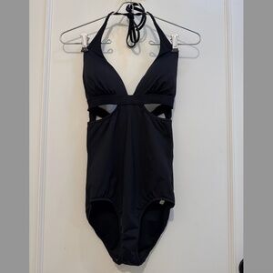 Seafolly Side Cutout One-Piece Swimsuit – Black (Size US 6)